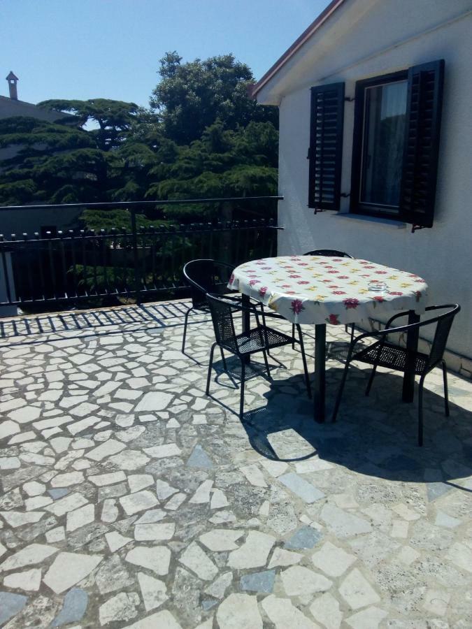 Apartments Dora Медулин Екстериор снимка